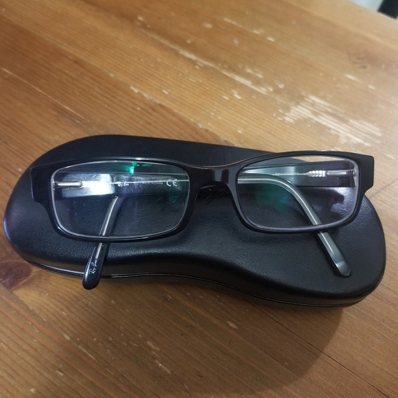 Ray-Ban Frame - Picture 3 of 5